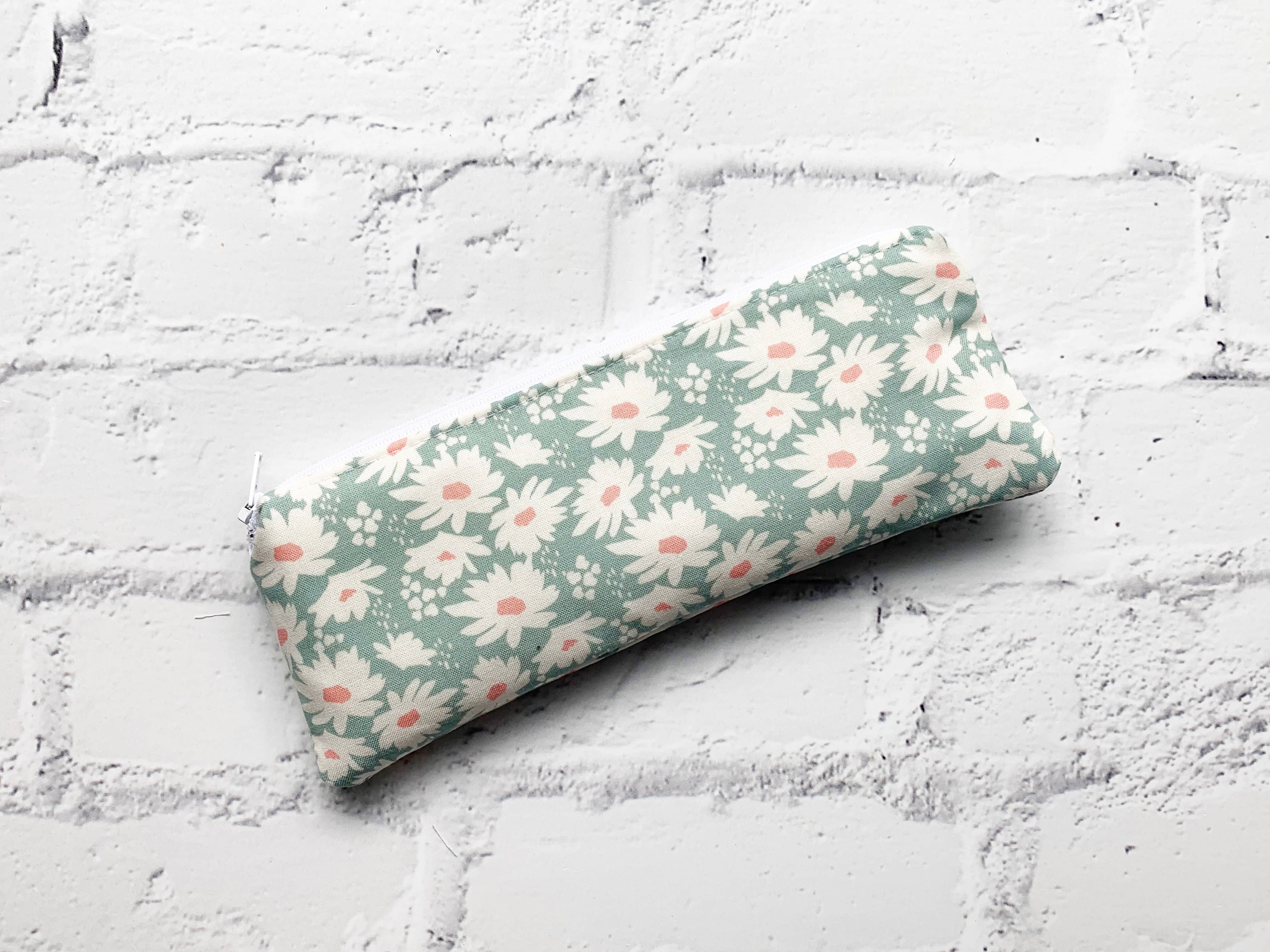 Daisy Floral Pencil Pouch – Bumble and Birch - Stationery and Gifts