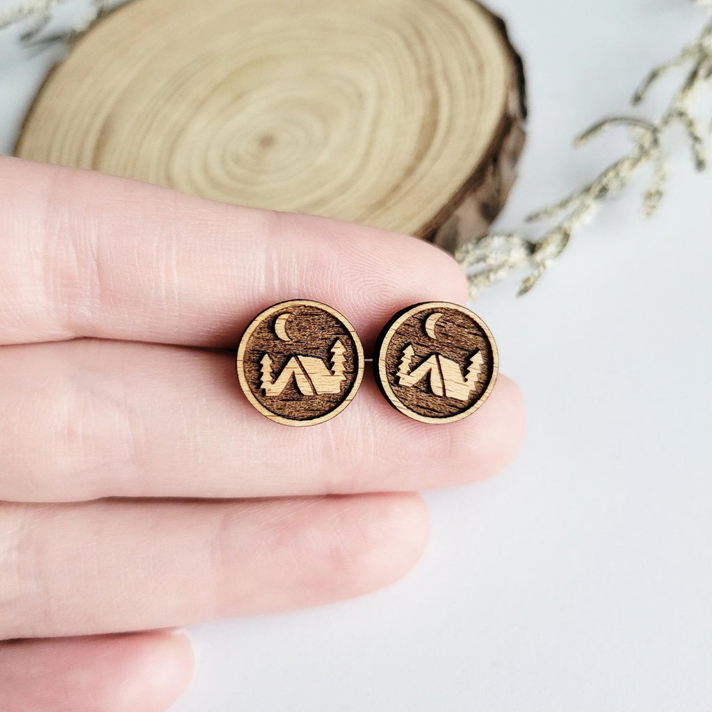 Forest and camping round engraved stud earrings