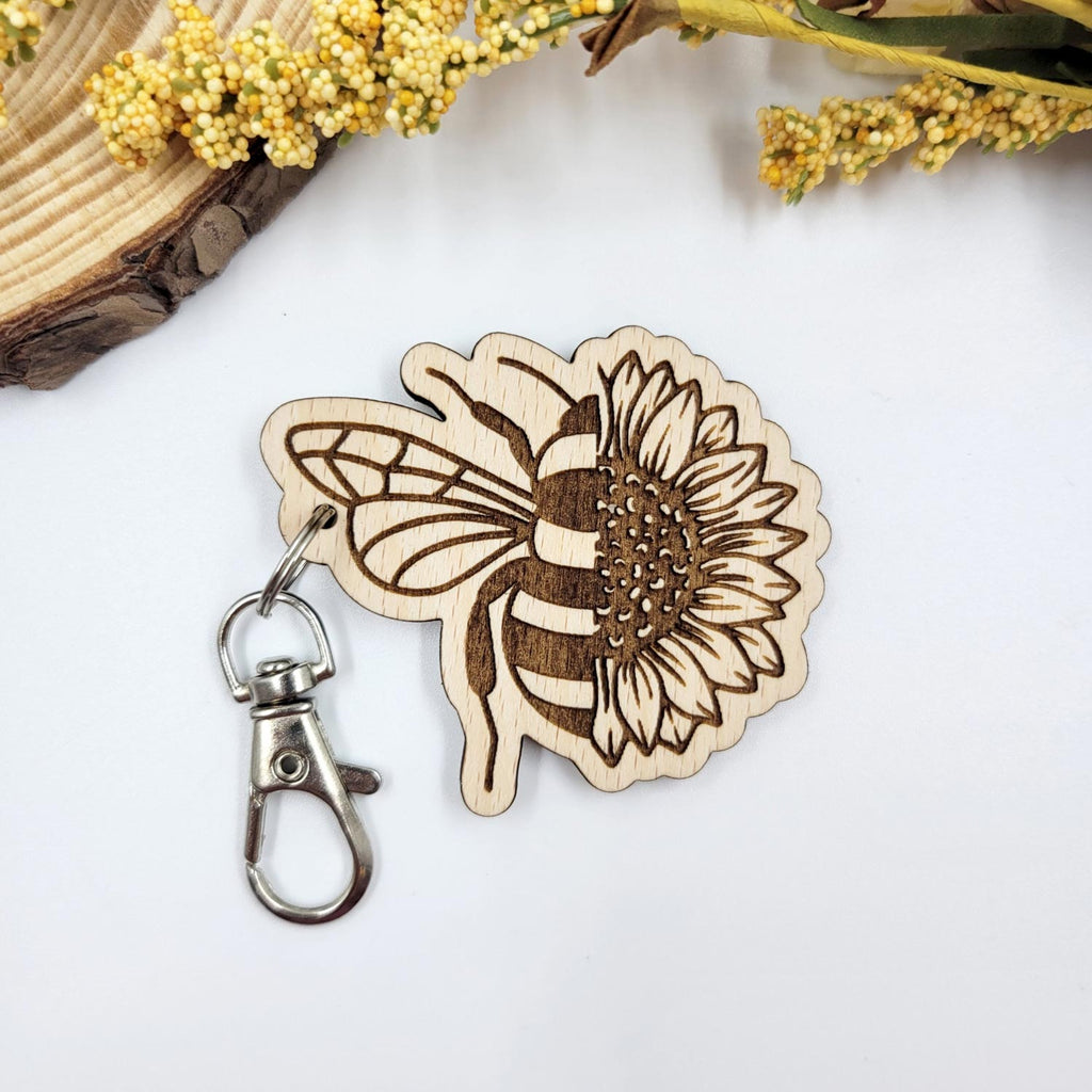 Half bee half flower shaped and engraved keychain